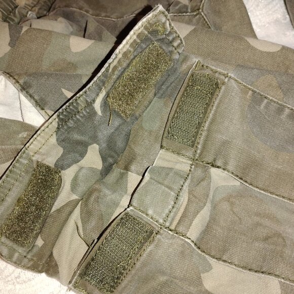 Men's Camo Cargo Pants - Picture 5 of 8